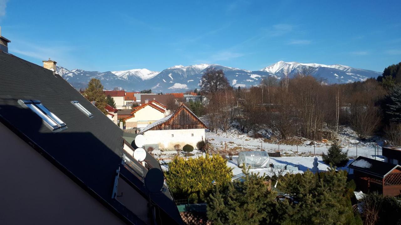 Liptovský MikulášPenzion Piano公寓 外观 照片